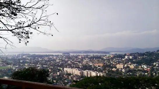 അസമില്‍ ശക്തിയേറിയ ഭൂചലനം