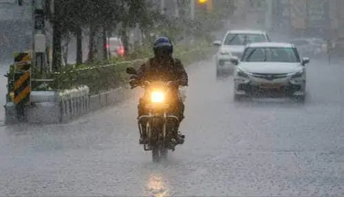 ചെന്നൈയിൽ കനത്ത മഴയ്ക്ക് സാധ്യത; വെള്ളക്കെട്ട്, ഗതാഗതക്കുരുക്ക് എന്നിവ പ്രതീക്ഷിക്കുന്നു