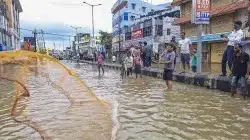 ബംഗാൾ ഉൾക്കടലിൽ ന്യൂനമർദ്ദം രൂപപ്പെടുന്നതിനെ തുടർന്ന് ഒഡീഷയിലെ 18 ജില്ലകളിൽ അതീവ ജാഗ്രതാ നിർദ്ദേശം