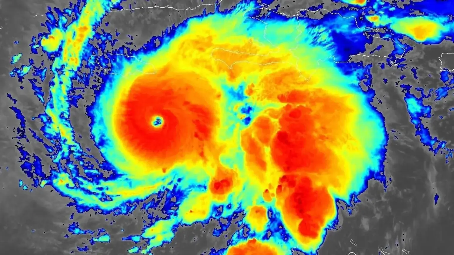 ജമൈക്കയിൽ ചുഴലിക്കാറ്റ് മുന്നറിയിപ്പ്: വിമാനത്താവളം അടച്ചു, ബസ് സർവീസുകൾ റദ്ദാക്കി, കനത്ത  ജാഗ്രത