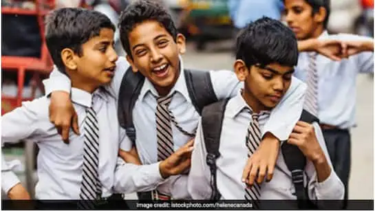 മഴയും ആഘോഷങ്ങളും കാരണം നവംബർ 3 ന് ഈ സംസ്ഥാനങ്ങളിലെ സ്കൂളുകൾക്ക് അവധി