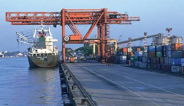 കൊച്ചി തുറമുഖ വികസനം:കായലിന് ആഴം കൂട്ടിയാൽ വെള്ളപൊക്കവും വേലിയേറ്റവുമെന്ന് ജനങ്ങൾ