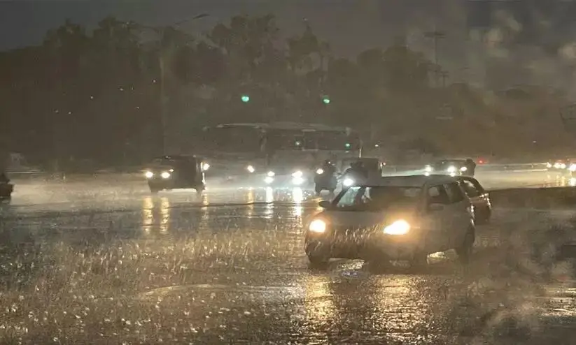 അയർലണ്ടിൽ ശക്തമായ മഴയും കാറ്റും, നിരവധി കൗണ്ടികളിൽ യെല്ലോ അലേർട്ട്