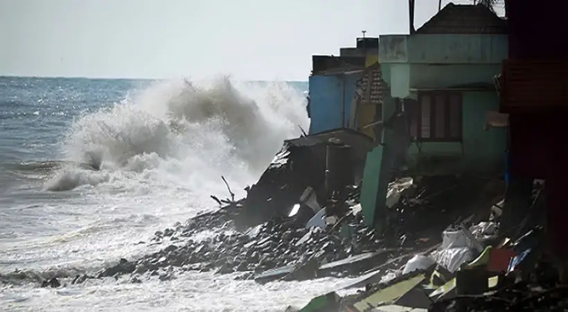കള്ളക്കടൽ പ്രതിഭാസം: ജാഗ്രതാ നിർദേശം നൽകി ദേശീയ സമുദ്ര സ്ഥിതി പഠന ഗവേഷണ കേന്ദ്രം