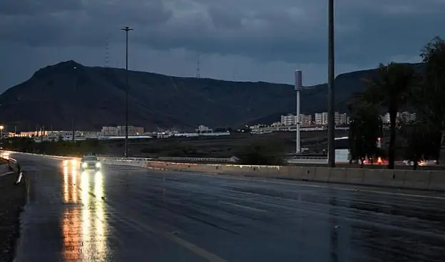 സൗദി അറേബ്യയിൽ അടുത്തയാഴ്ച കഠിനമായ കാലാവസ്ഥ, ഇടിമിന്നൽ, വെള്ളപ്പൊക്കം, കനത്ത മഴ എന്നിവയ്ക്ക് സാധ്യത