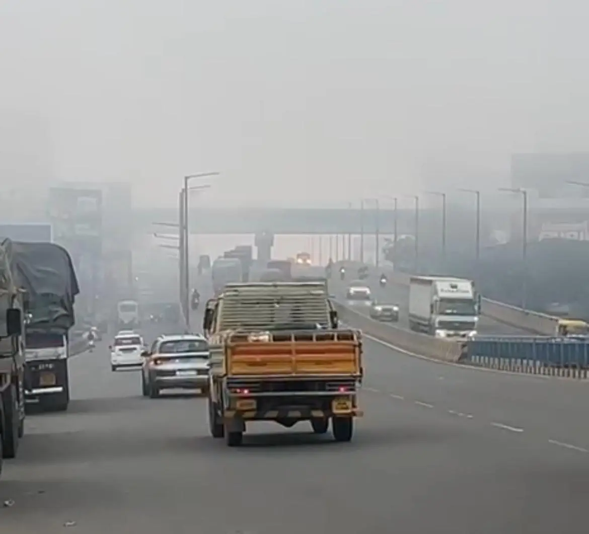 മാസ്‌ക് നിർബന്ധം:  ജീവിത കാലം മുഴുവൻ മാസ്‌ക് ശീലമാക്കേണ്ടി വരും, കൊച്ചിയെ പിടികൂടിയ പുകമഞ്ഞ് അപകടകാരി, നടപടി ഉടൻ വേണം