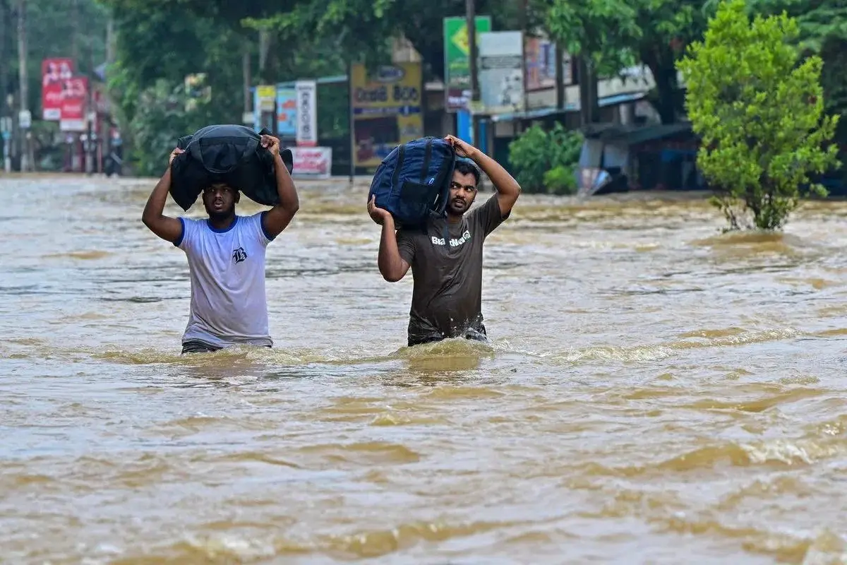 Floods wreak havoc, death toll tops 1,750 in Southeast Asia
