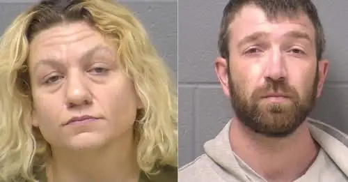 ടോയ്‌ലറ്റിൽ പ്രസവിച്ച കുഞ്ഞിനെ ഫ്ലഷ് ചെയ്യാൻ ശ്രമിച്ചു: രണ്ട് പേർക്കെതിരെ കേസ്