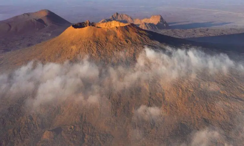 ആയിരം വർഷങ്ങൾക്ക് മുൻപ് പൊട്ടിത്തെറിച്ച അഗ്നിപർച്ചതം ഇന്ന് വായപിളർന്ന അവസ്ഥയിൽ, അദ്ഭുത കാഴ്ച ലോകശ്രദ്ധയിൽ