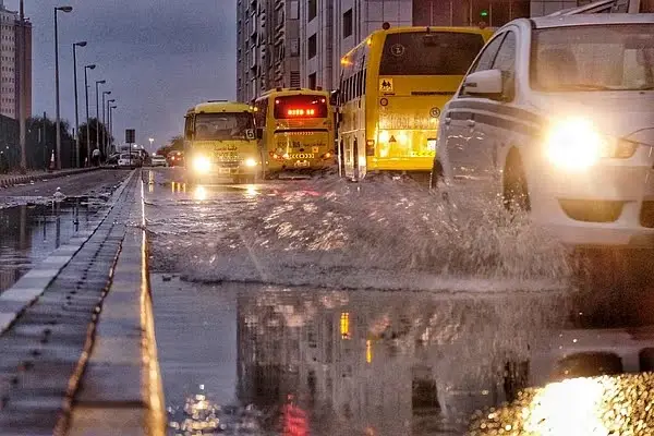 യുഎഇയിൽ ഞായറാഴ്ച കനത്ത മഴ മുന്നറിയിപ്പ് ; പൂർണ്ണ പ്രവചനം
