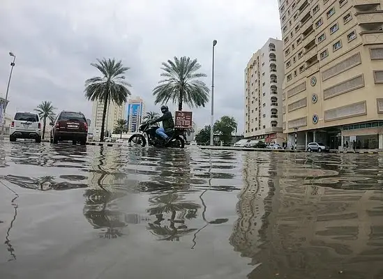 ആലിപ്പഴ വീഴ്ച, കടൽക്ഷോഭം മുന്നറിയിപ്പ് പുറപ്പെടുവിച്ചു; ദുബായിലും അബുദാബിയിലും ഏറ്റവും കുറഞ്ഞ താപനില 19 ഡിഗ്രി സെൽഷ്യസ്