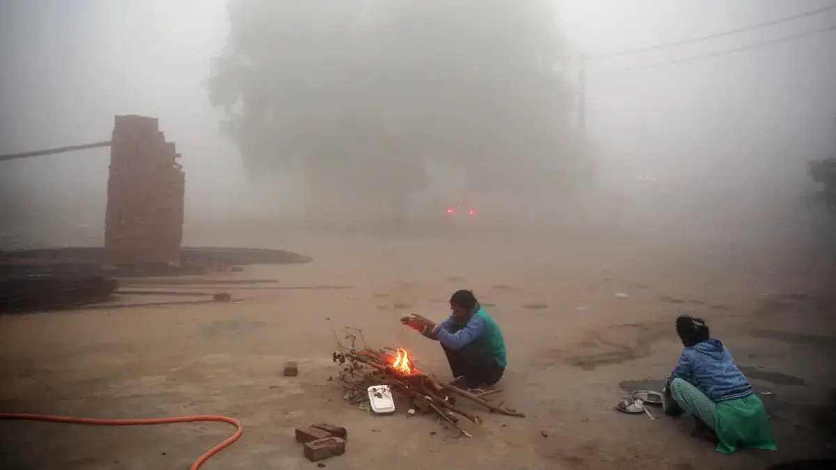 ഡിസംബർ 28 വരെ വടക്കേ ഇന്ത്യ കൊടും തണുപ്പിൽ വിറയ്ക്കുമെന്ന് പ്രവചനം, ഇടതൂർന്ന മൂടൽമഞ്ഞ് തുടരും