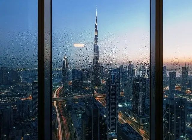 യുഎഇയിൽ അസ്ഥിരമായ ശൈത്യകാല കാലാവസ്ഥ: ഡിസംബർ 27 വരെ നേരിയ മഴ, മൂടൽമഞ്ഞ്