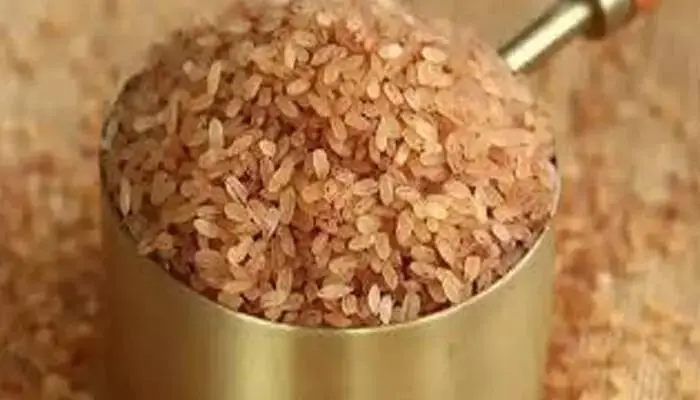 കേരളത്തിൽ അടുക്കള ബജറ്റ് താളം തെറ്റി; അരിയുടേയും സവാളയുടേയും വില കുതിച്ചുയരുന്നു