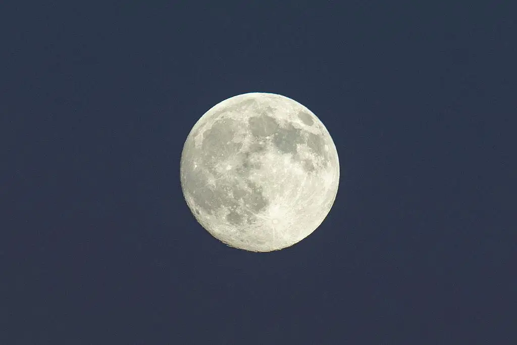 ഇന്ന് രാത്രി തിരുവാതിര ആഘോഷിക്കുമ്പോൾ മാനം നോക്കൂ, ചന്ദ്രനെ തൊടാം, തൊട്ടടുത്തെത്തി