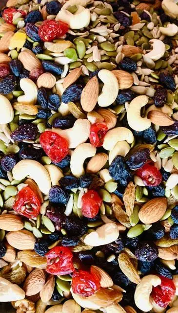 there-are-many-benefits-of-eating-dried-fruits