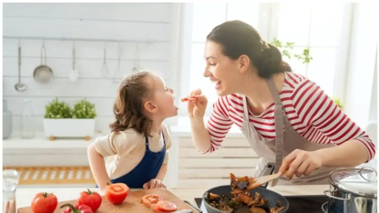 തണുപ്പു കാലത്ത് കുട്ടികൾക്ക് ഈ ഭക്ഷണങ്ങൾ ദയവുചെയ്ത് കൊടുക്കരുതേ, അണുബാധയും ഉറക്കം തൂങ്ങലും പിടികൂടും