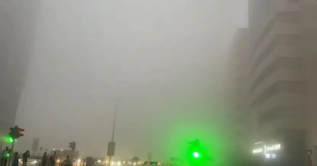 Heavy Fog in UAE; Red Alert Issued as Conditions Turn Severe