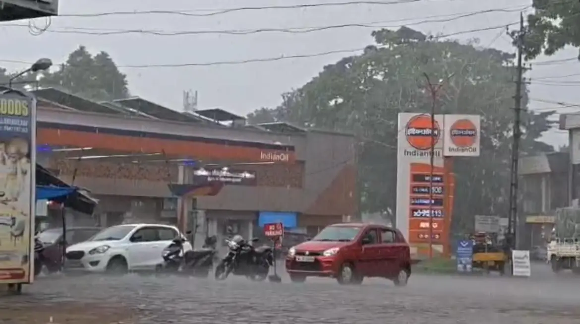 മാർച്ച് 17ന് ശേഷം കേരളത്തിൽ ശക്തമായ മഴയ്ക്ക് സാധ്യത, അതുവരെ വരണ്ട കാലാവസ്ഥ തുടരും