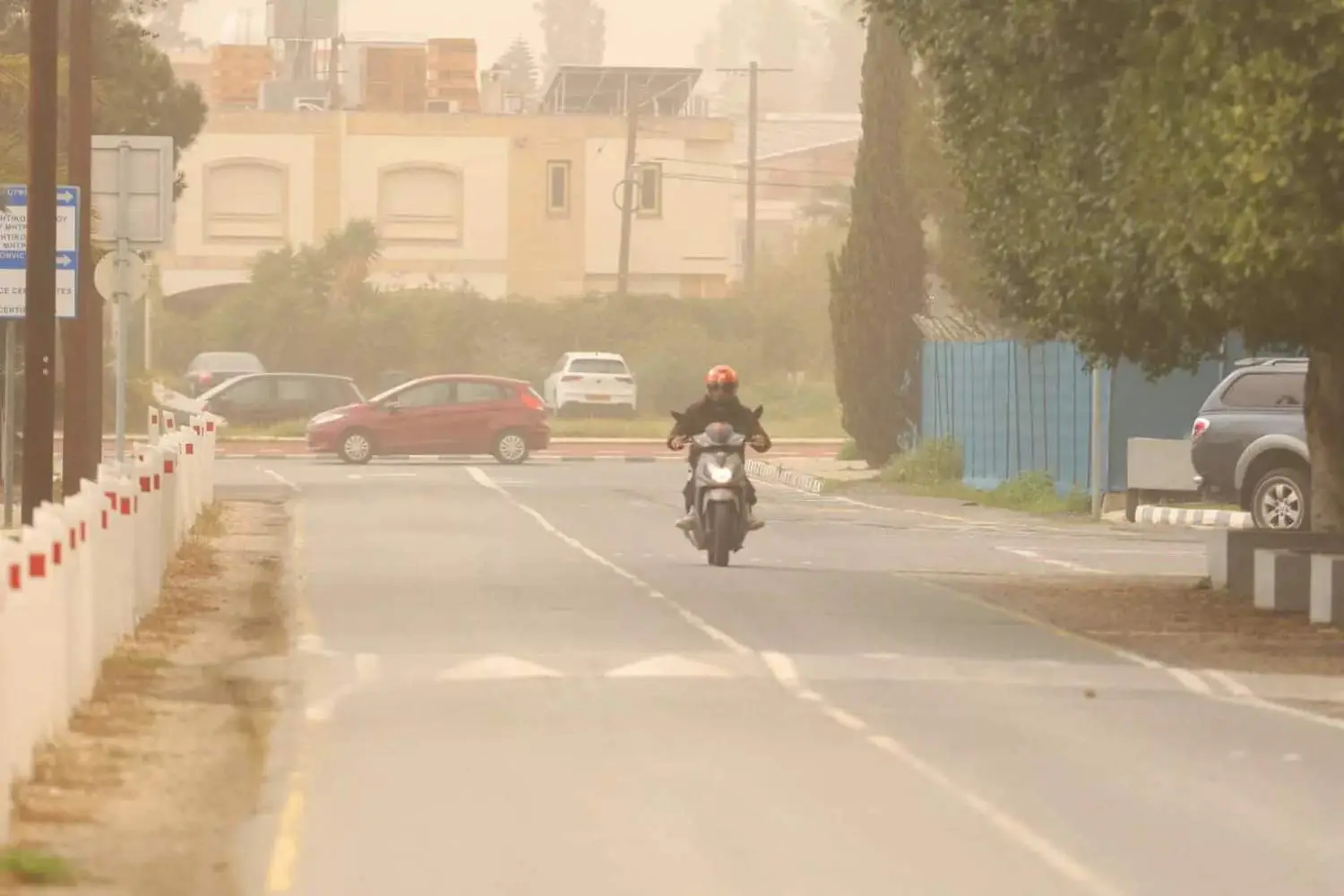 സൈപ്രസിൽ പൊടിക്കാറ്റ് ഭീഷണി: സ്ഥിതി അതീവ ഗുരുതരം, ആരോഗ്യ മുന്നറിയിപ്പുകൾ ശക്തമാക്കി