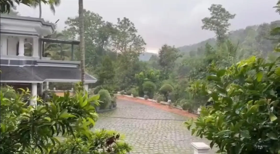 Kerala Weather 12/08/26 : ഇരട്ട ന്യൂനമർദ്ദം, മഴ ശക്തിപ്പെടും