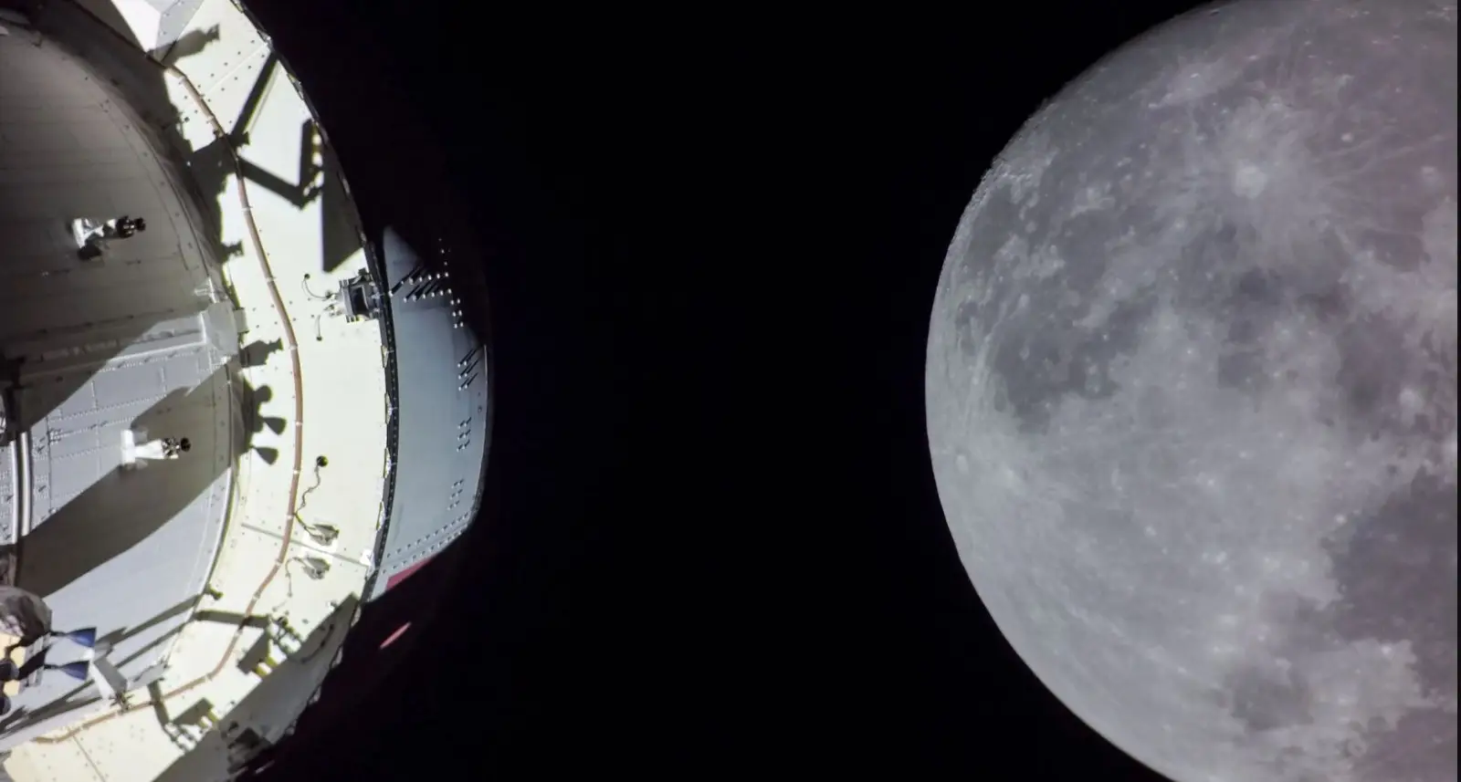 Live NASA’s Artemis II Crew Flies Around the Moon:  ആര്‍ട്ടെമിസ് ചന്ദ്രമണ്ഡലത്തില്‍, ലൈവ് ദൃശ്യങ്ങള്‍ കാണാം