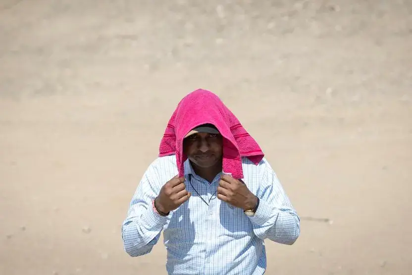 Kerala Weather 09/04/26 : വോട്ടെടുപ്പ് ദിനമായ ഇന്ന് ചൂട് കൂടിയ കാലാവസ്ഥ; കുട കരുതിക്കോളൂ