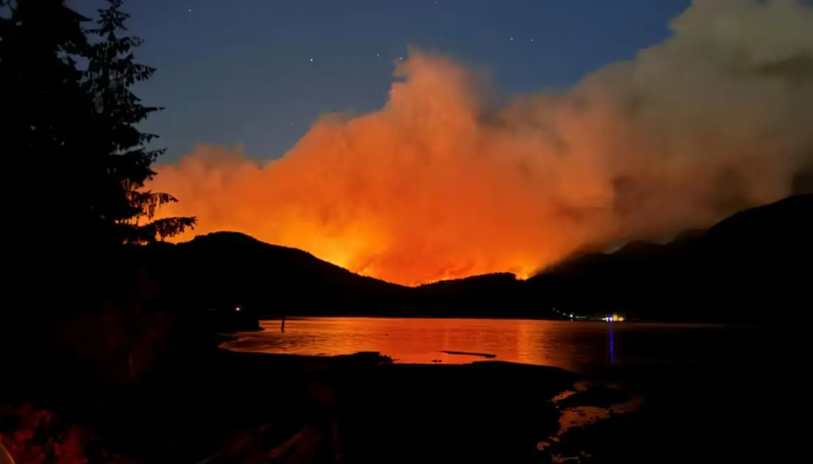 കാനഡയിൽ കാട്ടുതീ സീസൺ തുടക്കം ശാന്തമായി, പക്ഷേ കടുത്ത വേനലും വരൾച്ചയും വൻ അപകടം, പുക,  മരണങ്ങൾക്ക് കാരണമാകാം