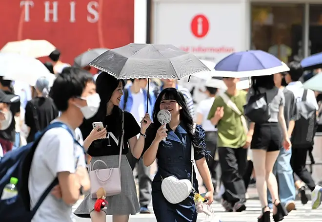 ഏപ്രിലിൽ തന്നെ വേനൽ ചൂട്: ജപ്പാനിൽ അസാധാരണ താപനില ഉയർന്നു, ഇത് അപൂർവ്വ കാലാവസ്ഥ