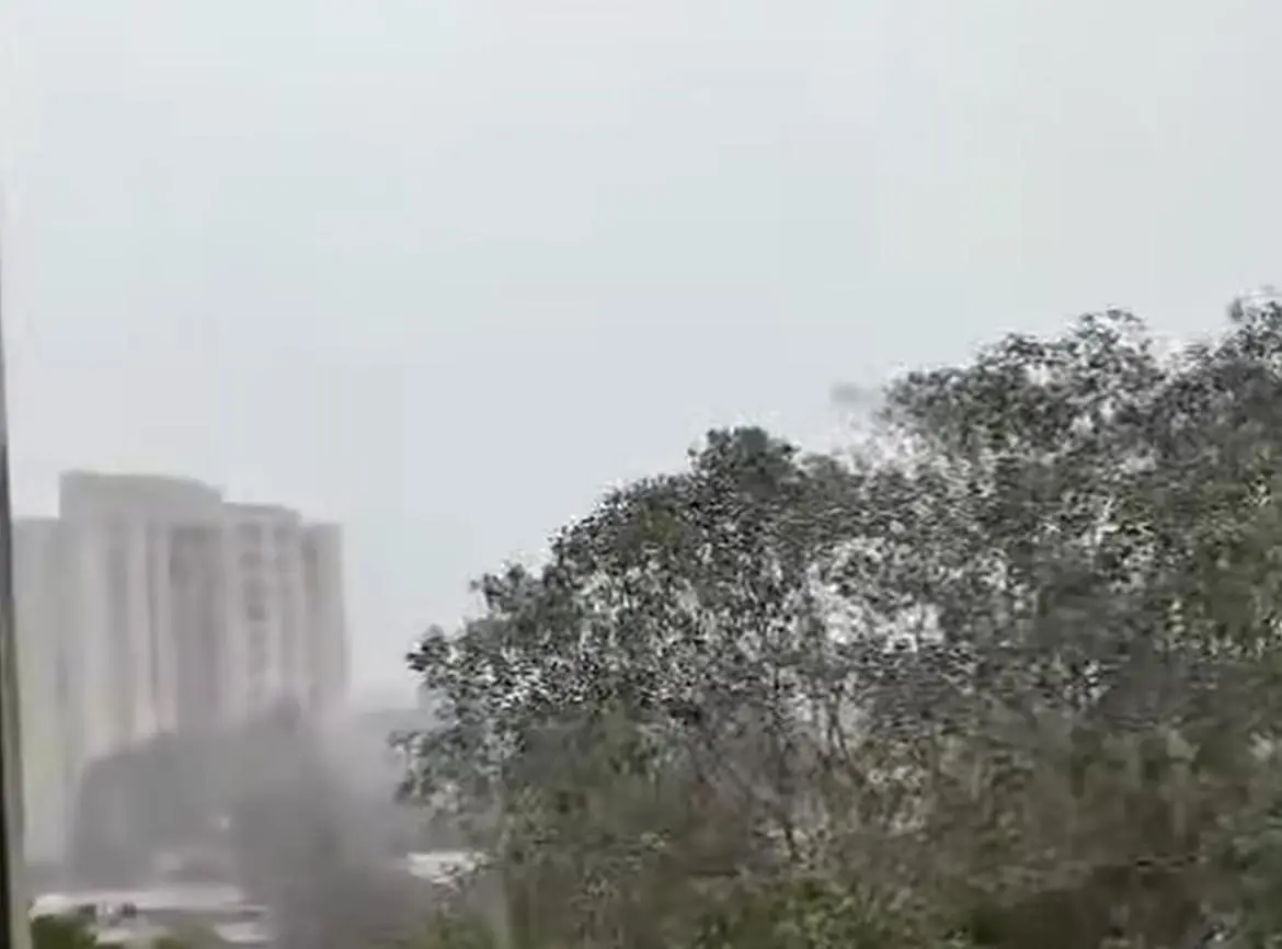 വിവിധ ജില്ലകളിൽ വേനൽമഴ ആരംഭിച്ചു; ഇടിമിന്നൽ മുന്നറിയിപ്പ്