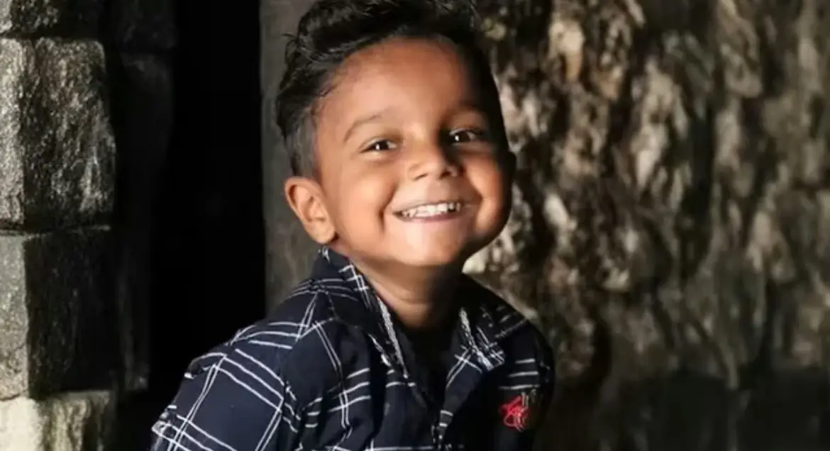 വീണ്ടും പാമ്പുകടിച്ച് മരണം : ഉറക്കത്തിനിടെ പാമ്പുകടിച്ച് 8 വയസ്സുകാരന് ദാരുണാന്ത്യം, വേനൽ ചൂടിൽ പാമ്പുകൾ വീടുകളിലേക്ക്