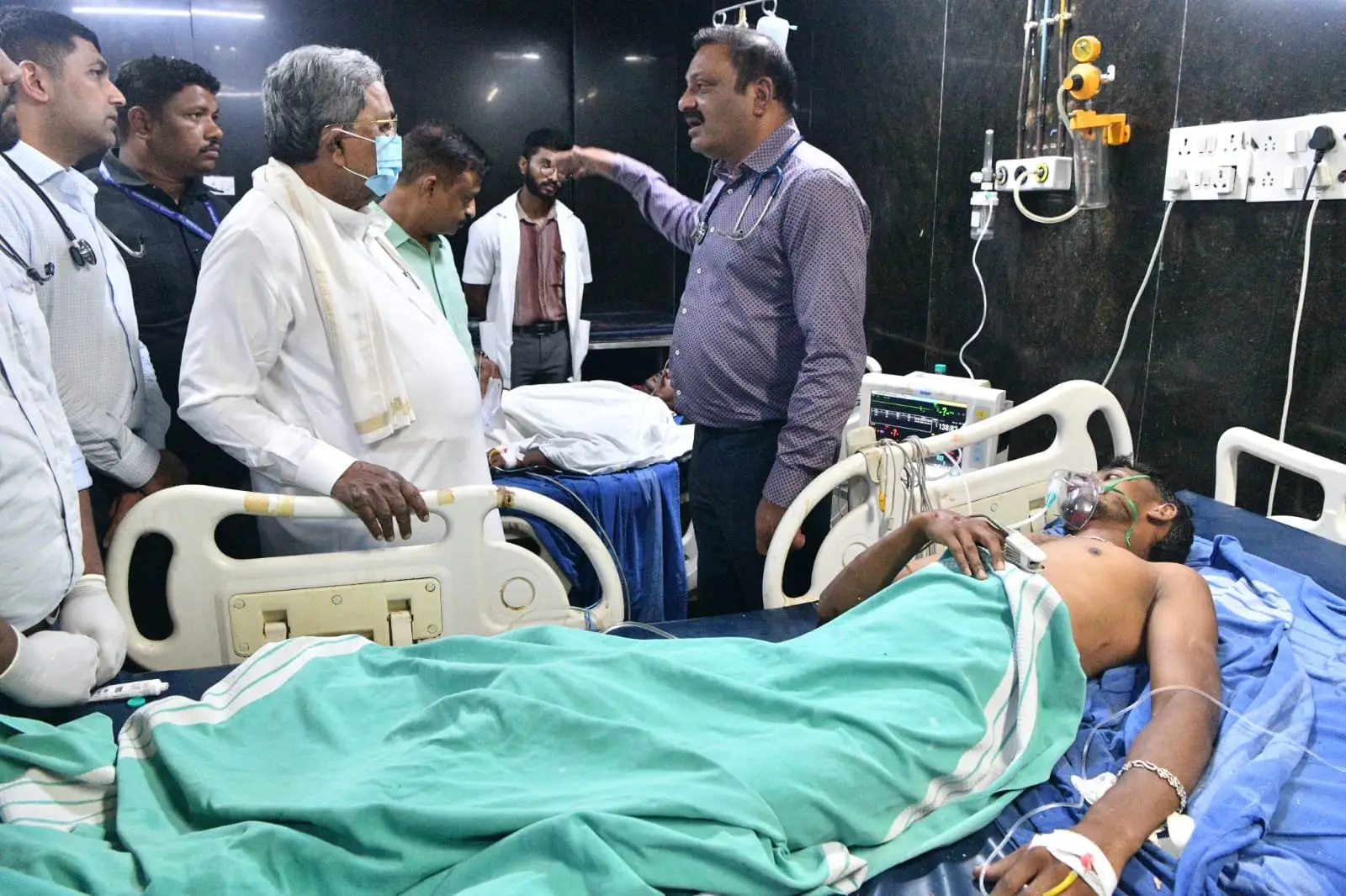 ബംഗളൂരുവിൽ കനത്ത മഴയിൽ മതിലിടിഞ്ഞ് രണ്ടു മലയാളികൾ ഉൾപ്പെടെ 7 മരണം