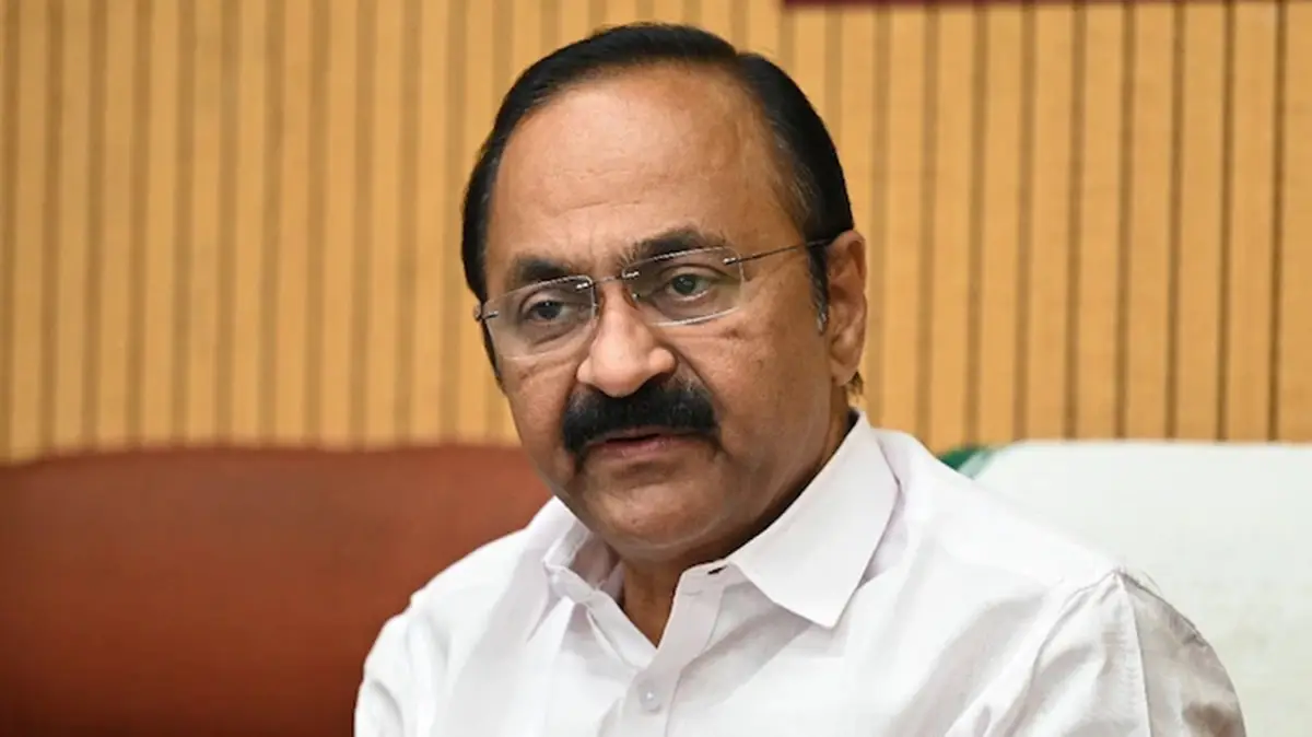 കാലവർഷ മുന്നൊരുക്കങ്ങൾ ഉടൻ പൂർത്തിയാക്കണം; വിവിധ വകുപ്പുകൾക്ക് നിർദേശം നൽകി മുഖ്യമന്ത്രി