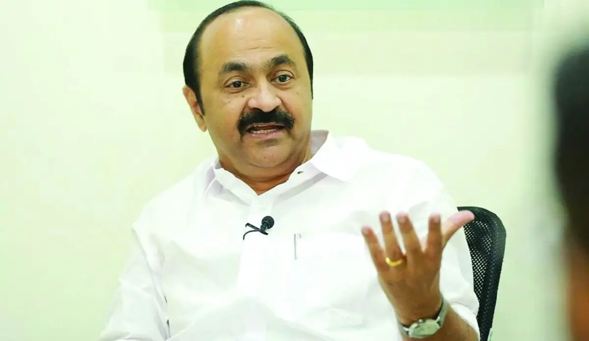 മഴയില്ലാത്ത സ്കൂൾ തുറക്കൽ വേദനിപ്പിക്കുന്നു ; കുട്ടിക്കാല ഓർമ്മകളുമായി മുഖ്യമന്ത്രി വി.ഡി. സതീശൻ