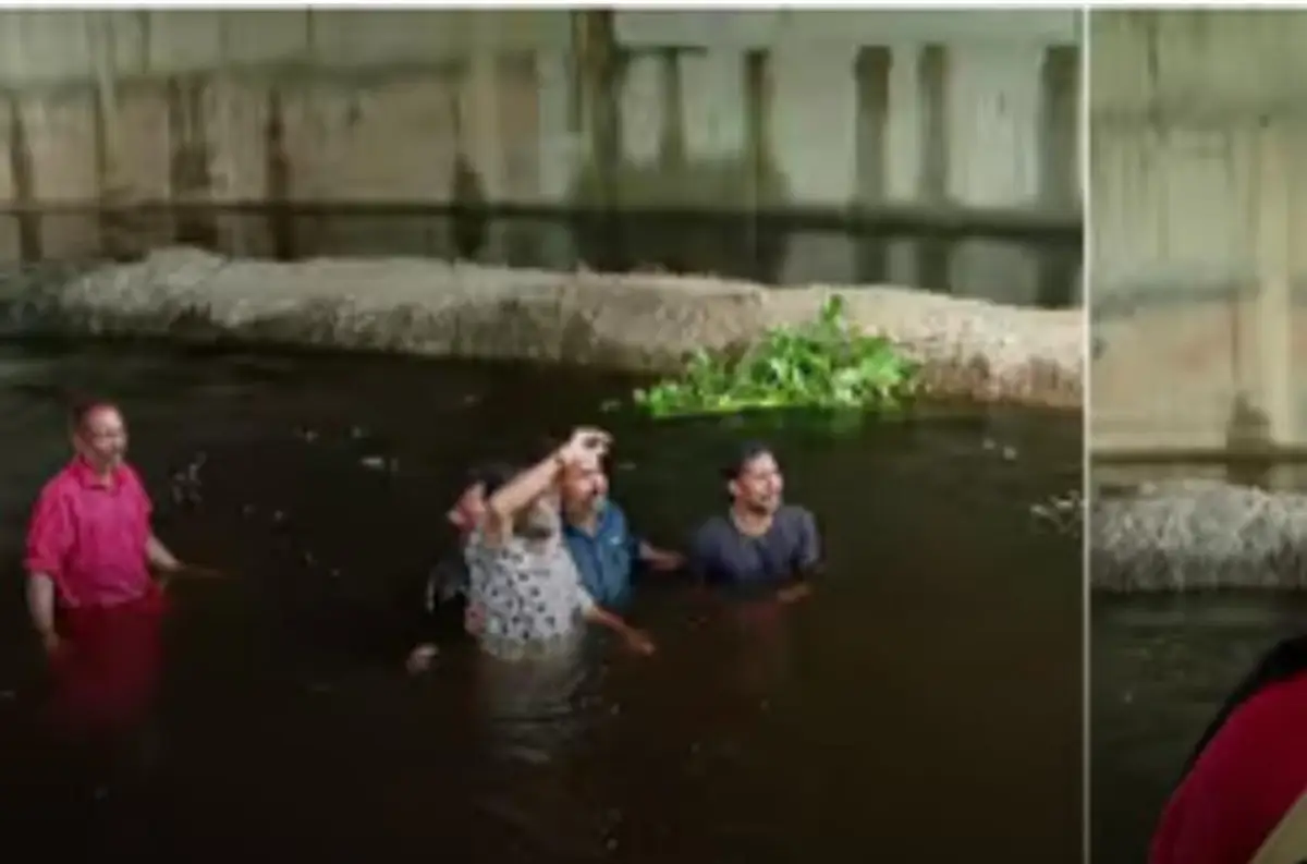 ആലപ്പുഴ ചേർത്തലയിൽ വെള്ളക്കെട്ട് രൂക്ഷം; കനാലിലിറങ്ങി നാട്ടുകാരുടെ പ്രതിഷേധം