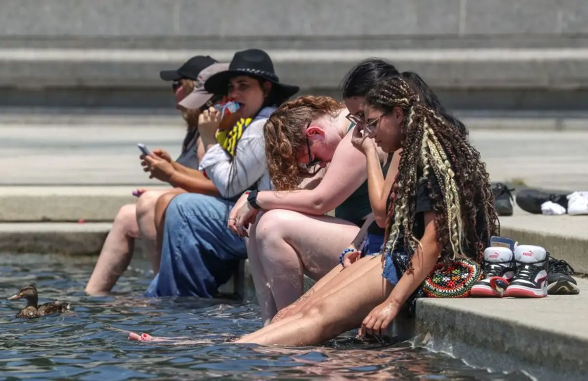 Heat Wave Disrupts America’s 250th Independence Day Celebrations; Parades Cancelled, Health Alerts Intensified