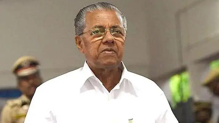 മുന്നറിയിപ്പില്ലാതെ ഡാം തുറന്നത് പ്രളയ കാരണം, ദുരന്തനിവാരണത്തിലെ അനാസ്ഥയും ഏകോപനക്കുറവും അംഗീകരിക്കാനാകില്ല : പിണറായി 