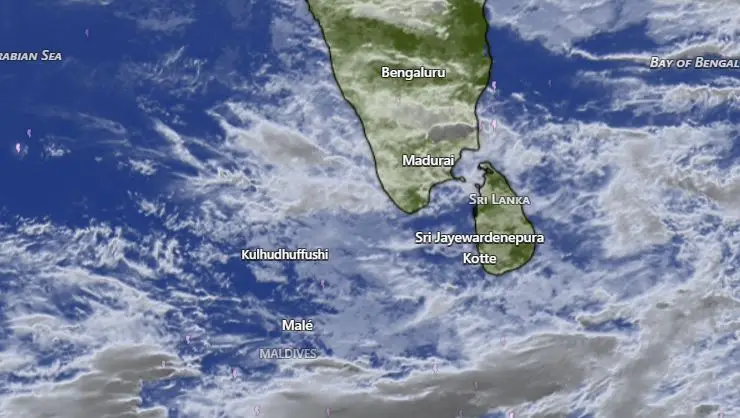 മഴയെ ശക്തിപ്പെടുത്തിയ ന്യൂനമര്‍ദപാത്തിയും ന്യൂനമര്‍ദവും ഇല്ലാതായി