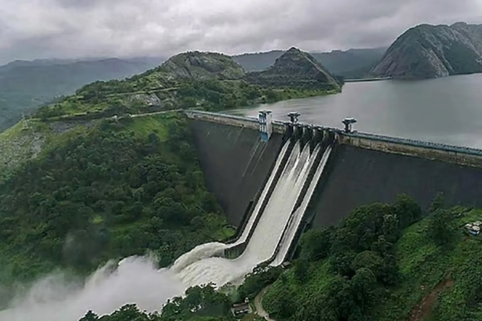 മുല്ലപ്പെരിയാർ ജലനിരപ്പ് ഉയർത്താൻ ശ്രമിക്കും; തമിഴ്നാട് ബജറ്റിൽ പ്രഖ്യാപനം