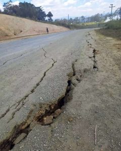 4.8 magnitude earthquake hits Italy