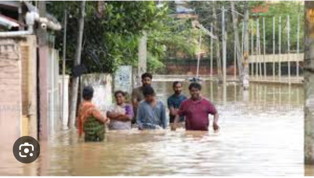 കനത്ത മഴ തിരുവനന്തപുരം വീണ്ടും വെള്ളത്തിൽ അരമണിക്കൂറിൽ 38 Mm മഴ