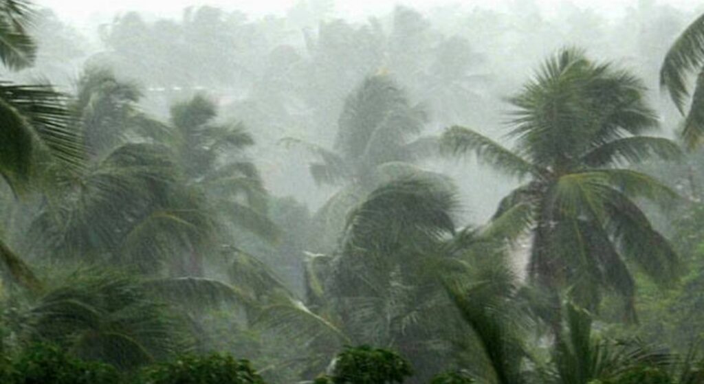 Kerala Weather 18/05/24 : Heavy Rain; Red, Orange Alert Issued In ...